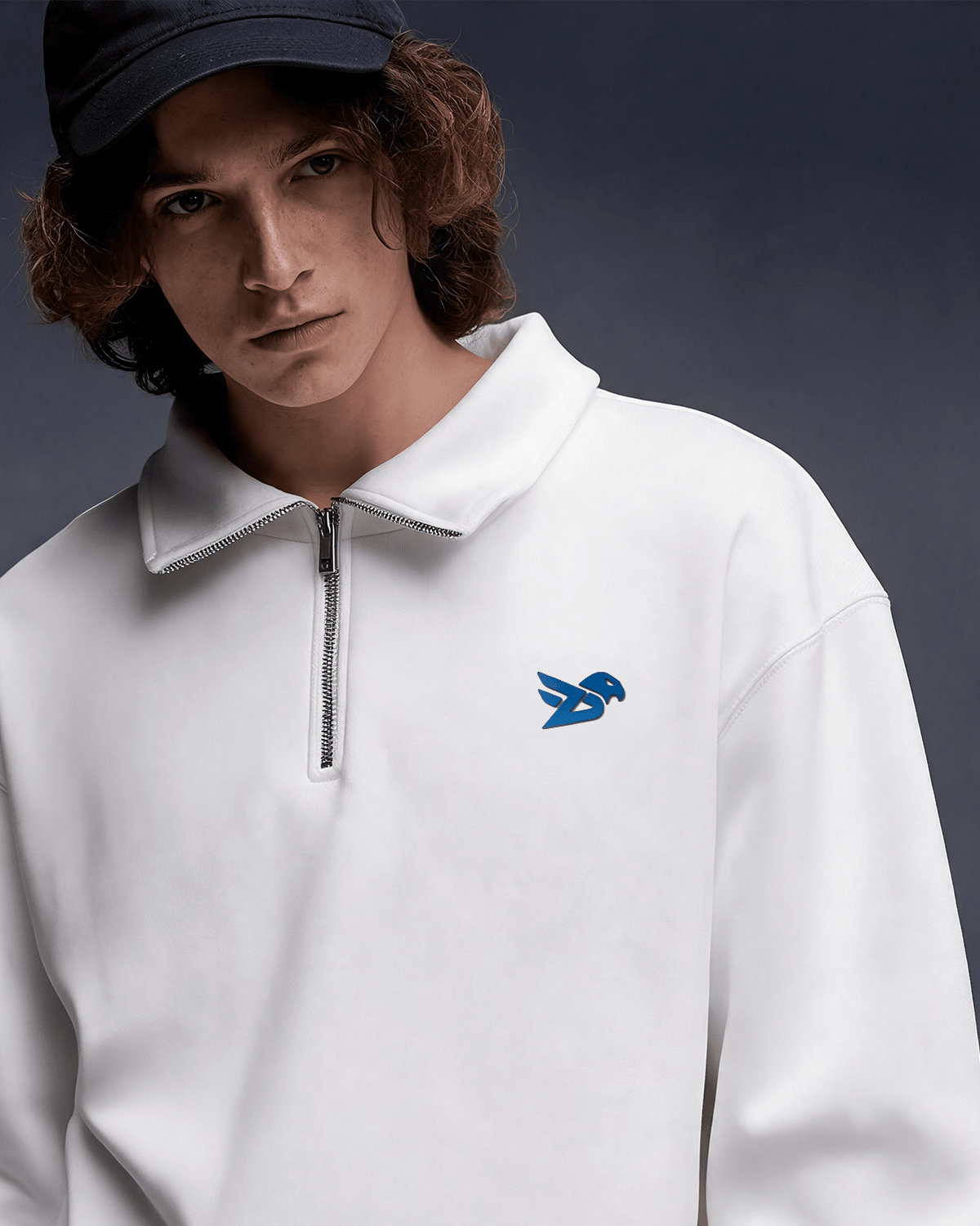 CORE ZIP SWEATSHIRT - WHITE EDITION - DEVAORA