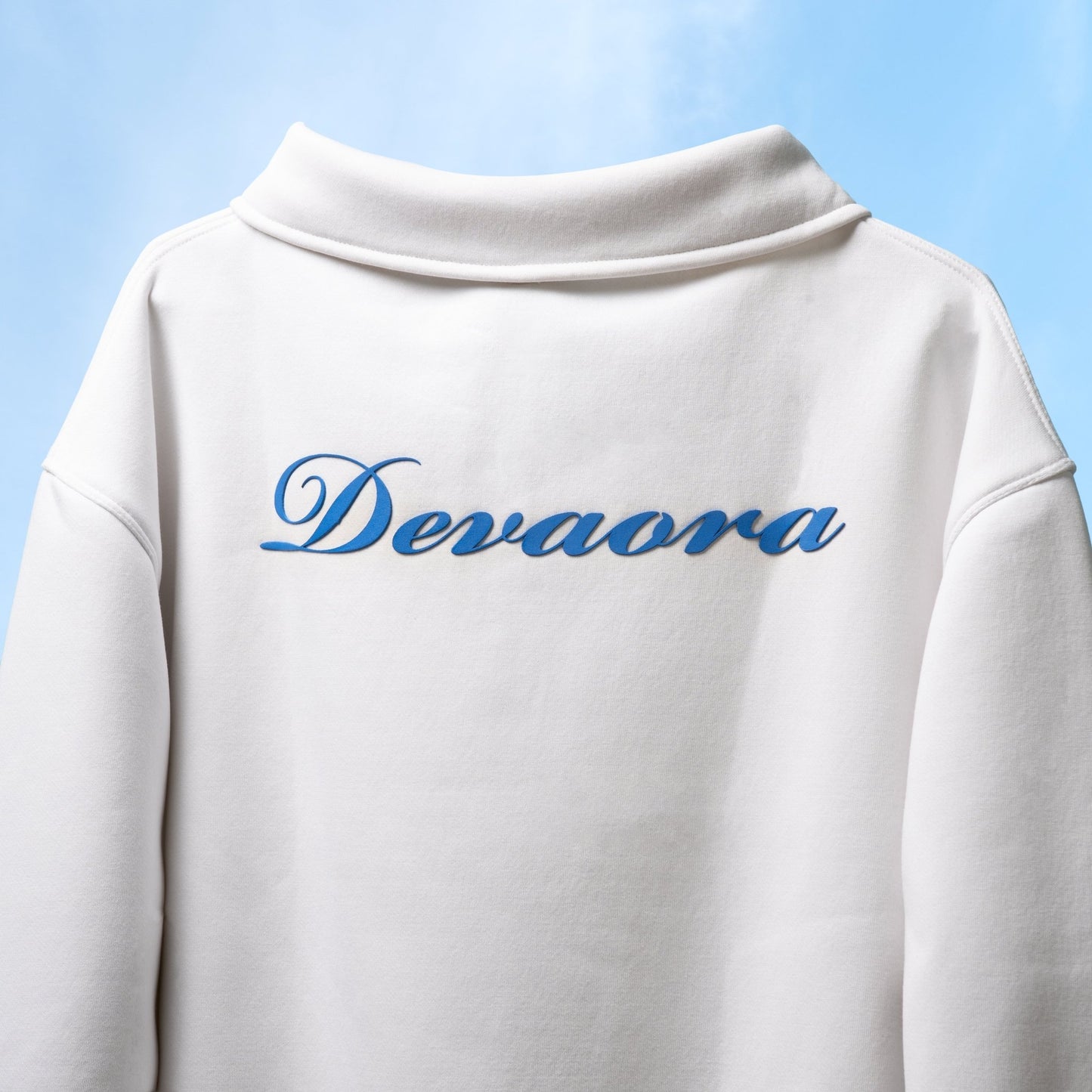 Devaora Core Zip Sweatshirt - WHITE EDITION - DEVAORA