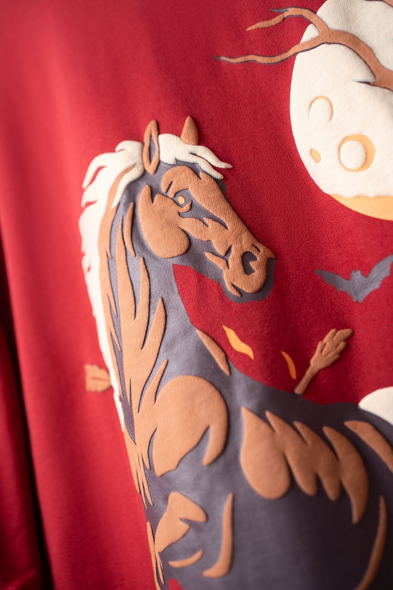 RED MOONFIRE HORSE T - SHIRT - DEVAORA